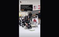 Ryan's wife, Noureen DeWulf, shared a touching family picture on her Instagram stories